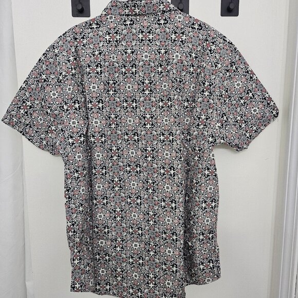 Structure Flower Pattern Men's Short Sleeve Slim Fit Summer Shirt Size Large - Picture 2 of 7